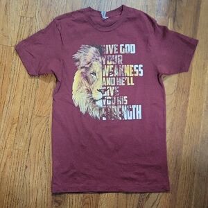Cotton Heritage Sz S Maroon Graphic T-Shirt with God Lion Print